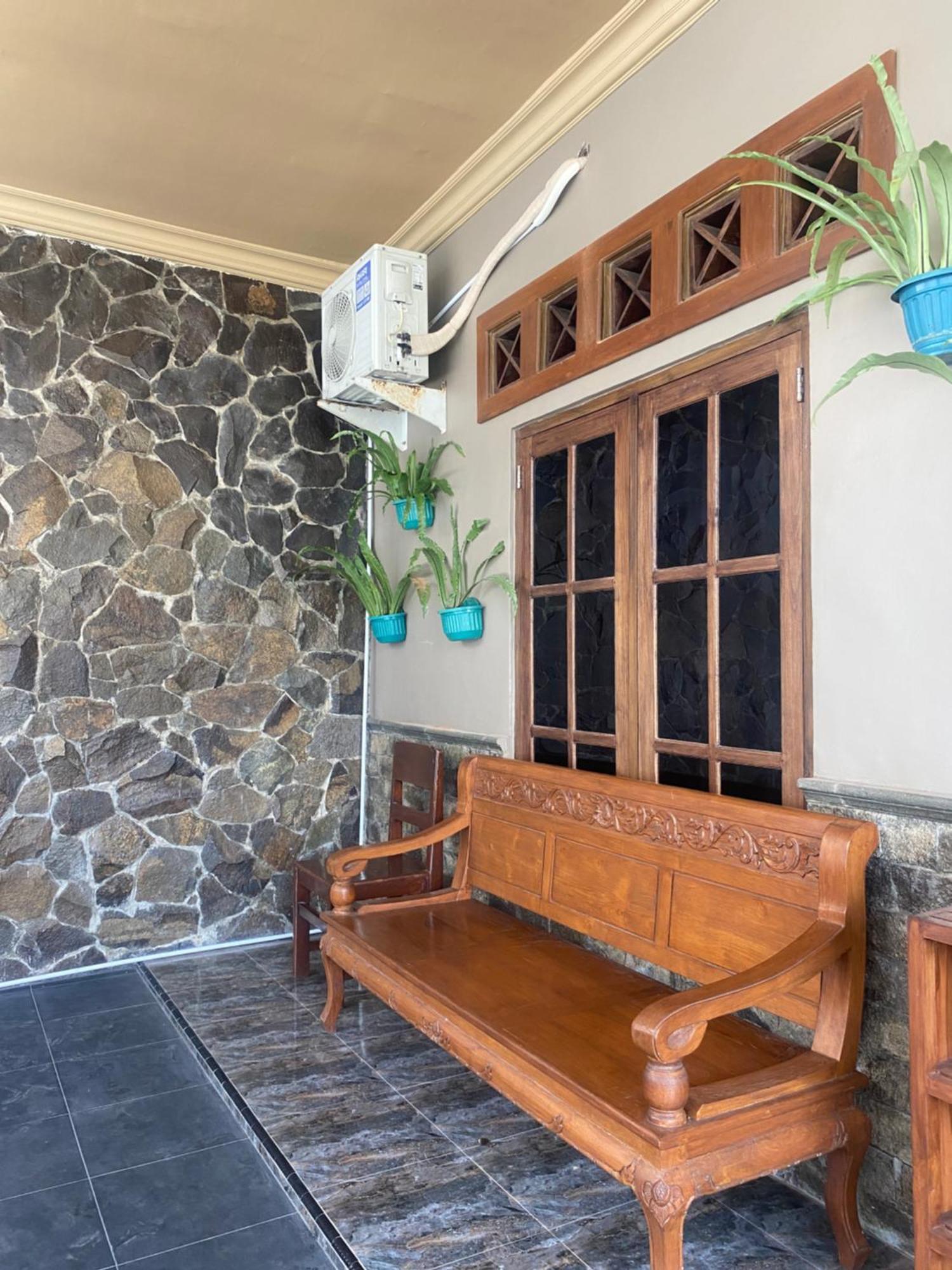Good Feeling Banyuwangi Hostel Banyuwangi  Kültér fotó